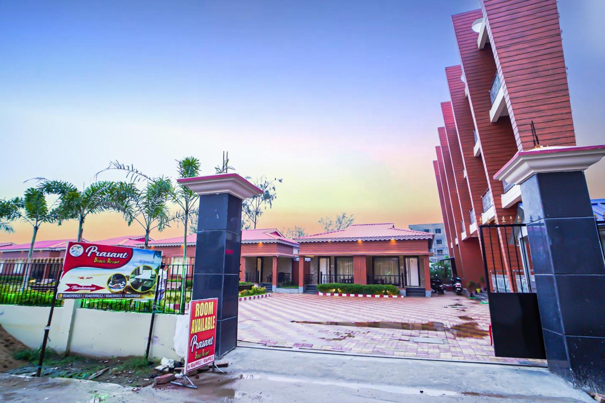 Prasant On Beach Resort !! Lift - Wifi -Restaurant-Parking Facilities-Newly Decorated Room !! 만다르모니 외부 사진